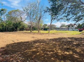 Se vende amplio lote plano de 1,103m2 en San Pablo de Heredia 24-1454