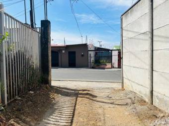 Se vende amplio lote plano de 1,103m2 en San Pablo de Heredia 24-1454