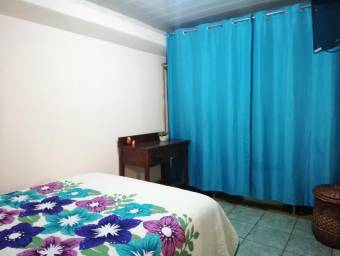 Venta de Casa  Apto en Hospital, San José. RAH 24-1344