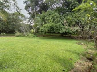 Se vende amplio lote de 4,717m2 en Coyol de Alajuela 23-410