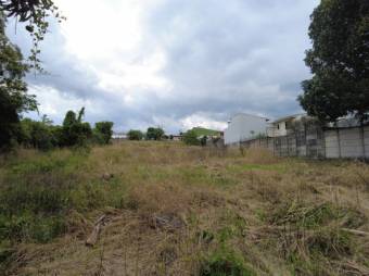 Se vende amplio lote de con mas de 5,500m2 en Alajuela Centro 24-355