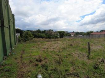 Se vende amplio lote de con mas de 5,500m2 en Alajuela Centro 24-355