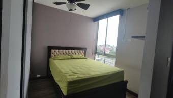 Se vende espacioso apartamento amoblado en condominio de Hatillo de San José 24-1867