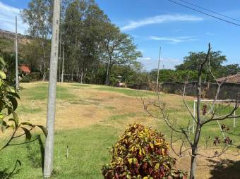 Se vende amplia propiedad con lote de 8,979m2 en Santa Ana de San José 24-1769