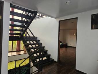 Venta de Casa  APTO en Moravia, San José. RAH 24-1886 INVERSIÓN