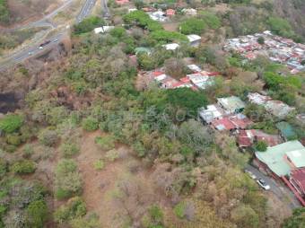 Se vende amplio lote con 30,229m2 con uso de suelo Residencial en Brasil de Santa Ana 24-1140