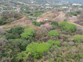 Se vende amplio lote con 30,229m2 con uso de suelo Residencial en Brasil de Santa Ana 24-1140