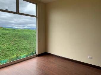 Se Vende Apartamento  en Condominio San Marino Ulloa, Heredia