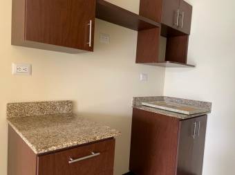 Se Vende Apartamento  en Condominio San Marino Ulloa, Heredia