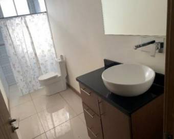 Se Vende Apartamento en Condominio Panorama San José, Piedades