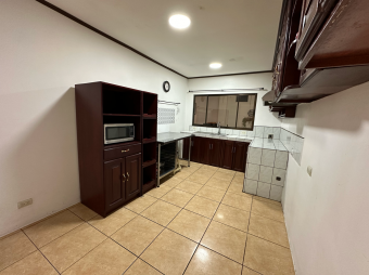 VENTA DE CASA CON APARTAMENTO EN SAN VICENTE, MORAVIA