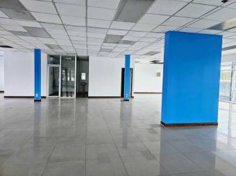 Se alquila amplio espacio de oficina de 410m2 en Curridabat de San José 24-1891