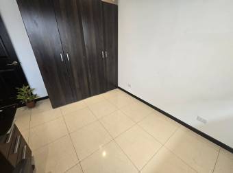 VENTA DE CASA CON AMPLIO PATIO EN CONDOMINIO MÁLAGA SANTA BÁRBARA