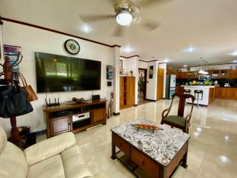 MLS-25-8 VENTA HERMOSA CASA LA UNION TRES RIOS PRECIO $ 675.000