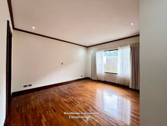 Escazu casa alquiler 320 mts./ $3.000