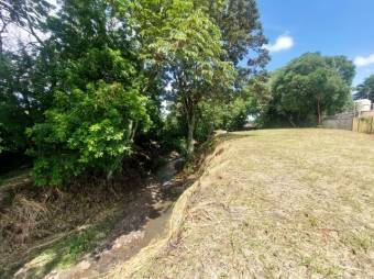 Se vende amplio lote de 2,362m2 en Pozos de Santa Ana 24-1914