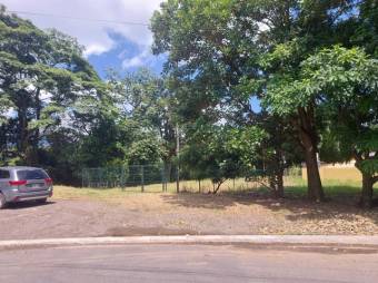 Se vende amplio lote de 2,362m2 en Pozos de Santa Ana 24-1914