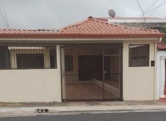 Se Vende Casa en Residencial Jardines de Santa Lucía Brava,Heredia