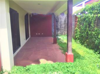 Se Vende Casa en Condominio Hacienda de la Ribera, Heredia