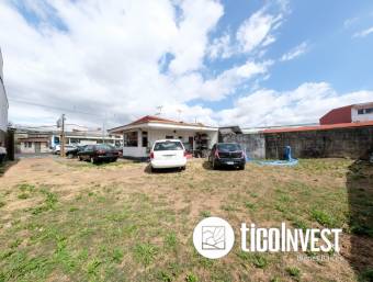 Lote Comercial en Guadalupe  2140