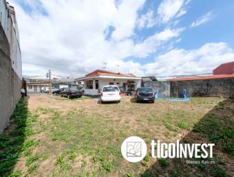 Lote Comercial en Guadalupe  2140