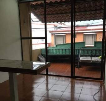 Se vende propiedad con 4 apartamentos en San Rafael Arriba de Desamparados 24-1899