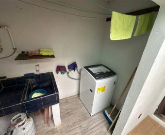 Apartamento a la venta en Desamparados de Alajuela.