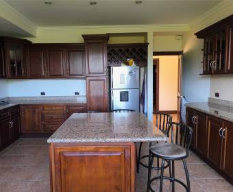 Apartamento a la venta en Jaboncillos Escazú.