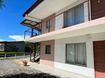 Se vende local con 4 apartamentos para inversión en San Rafael de Heredia 23-968, ₡ 195,000,000, 5, Heredia, San Rafael