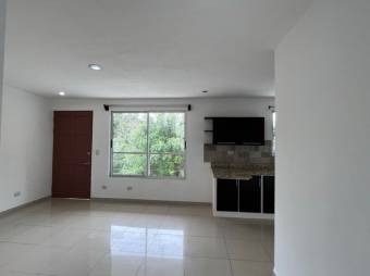 Se vende local con 4 apartamentos para inversión en San Rafael de Heredia 23-968, ₡ 195,000,000, 5, Heredia, San Rafael