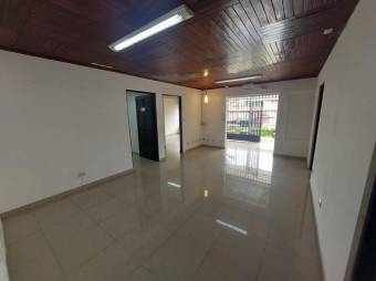 Se vende amplio local comercial en Mercedes de Heredia 24-1776, ₡ 210,000,000, 8, Heredia, Heredia