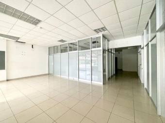 Se vende local comercial con ubicación privilegiada en Escazú Centro 23-1098, $ 420,000, San José, Escazú