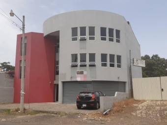 Se vende amplio local comercial de 16 espacios en Alajuela Centro 24-249, $ 470,000, 10, Alajuela, Alajuela