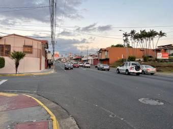 Se vende amplio local comercial para inversión en Mercedes de Heredia 24-654, $ 500,000, 1, Heredia, Heredia