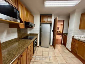 Escazu alquiler apartamento amueblado $1.800 /3 dormitorios