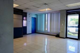 Se vende local comercial con 320m2 en Pavas de San José 23-2669, $ 580,000, 2, San José, San José