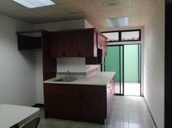 Se vende amplio local de 2 plantas con espacios para oficina en Rohrmoser 24-1609, $ 600,000, 12, San José, San José