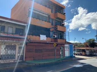 Se vende amplio local de 4 niveles en Hospital de San Jose 23-2335, ₡ 350,000,000, 12, San José, San José