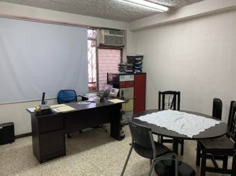 Se vende amplio local de 4 niveles en Hospital de San Jose 23-2335, ₡ 350,000,000, 12, San José, San José