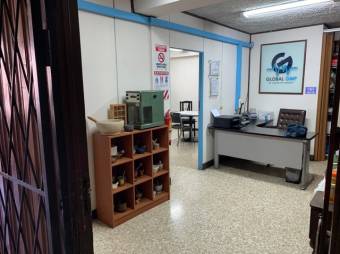 Se vende amplio local de 4 niveles en Hospital de San Jose 23-2335, ₡ 350,000,000, 12, San José, San José