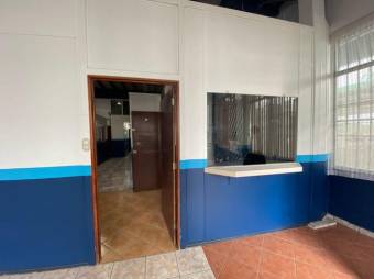 Se vende amplio local comercial de 1,000m2 en Santa Ana de San José 23-2272, $ 680,000, 3, San José, Santa Ana