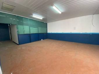 Se vende amplio local comercial de 1,000m2 en Santa Ana de San José 23-2272, $ 680,000, 3, San José, Santa Ana