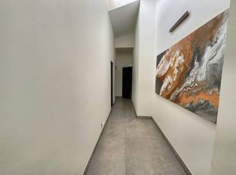 Casa de 450 m2, 4 Hab, Lote de 923 m2, Mata de Plátano, Guadalupe