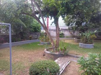 Venta de Lote  2 Fincas en Merced, San José. RAH 24-1113