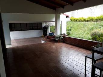 HEREDIA SANTO DOMINGO VENDO CASA GRANDE $479.000