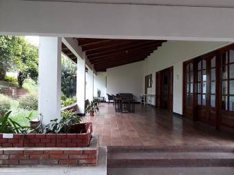 HEREDIA SANTO DOMINGO VENDO CASA GRANDE $479.000