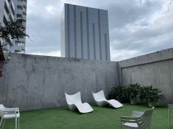 Se vende moderno y espacioso apartamento con terraza en Curridabat de San José 25-57