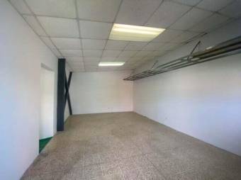 Se vende amplio local comercial en Escazú Centro 23-3362, $ 798,000, 5, San José, Escazú