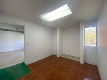 Se vende amplio local comercial en Escazú Centro 23-3362, $ 798,000, 5, San José, Escazú