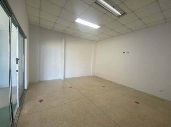 Se vende amplio local comercial en Escazú Centro 23-3362, $ 798,000, 5, San José, Escazú